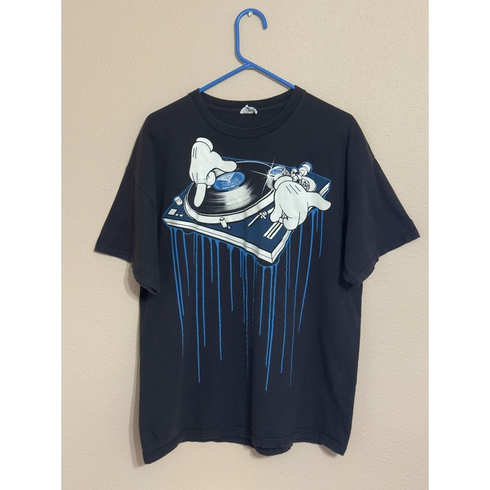 Vintage Turntable DJ Graphic T-Shirt Black XL Cartoon Hands Music Streetwear Tee